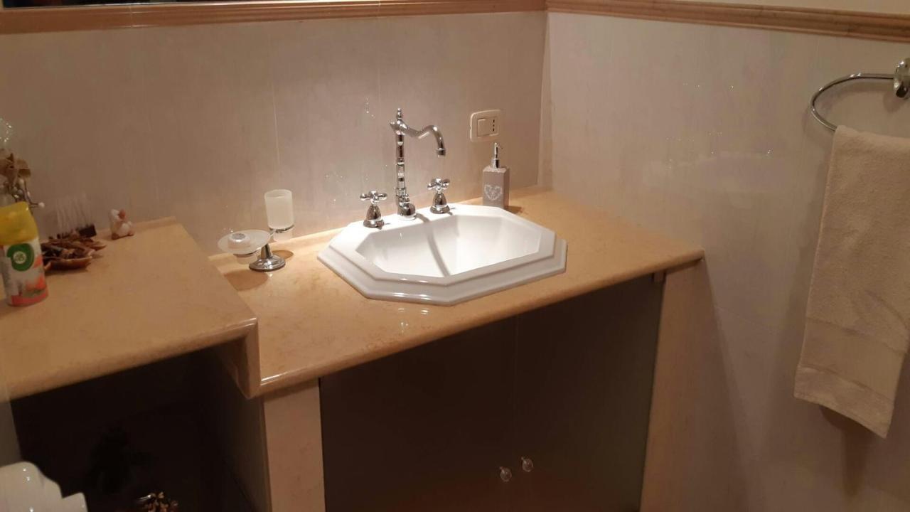 Carini Luxury Apartment Vicino Aereoporto E Al Mare Eksteriør bilde
